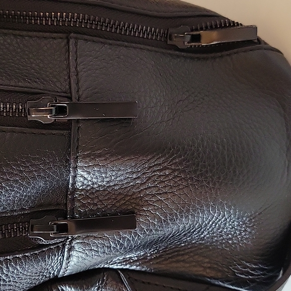 Kendall & Kylie Sloane Pebble Leather Backpack - Picture 7 of 11